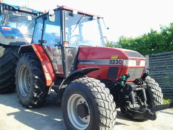 Case IH 3230