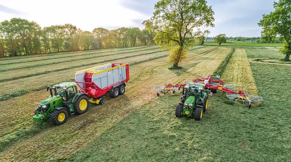 John Deere 6R 195 thumbnail 2