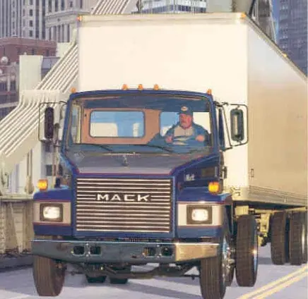 Mack CM400 4-point cab E5-240 4x2