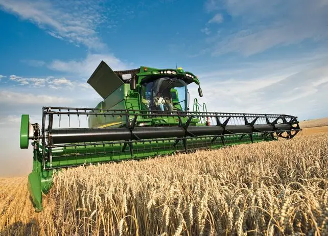 John Deere S 685 HM