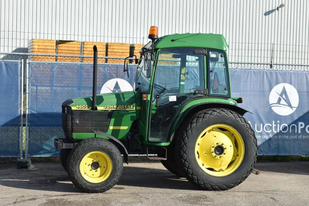 John Deere 4600