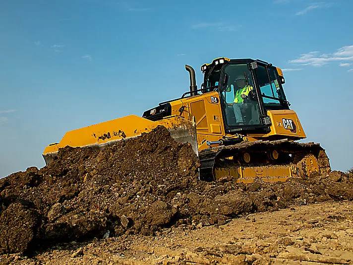 Caterpillar D4 XL thumbnail 3