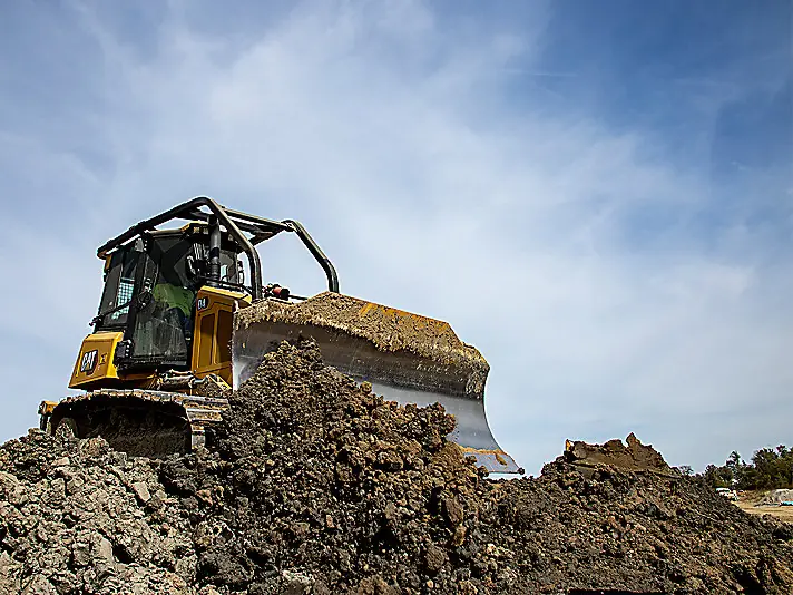 Caterpillar D4 XL thumbnail 5