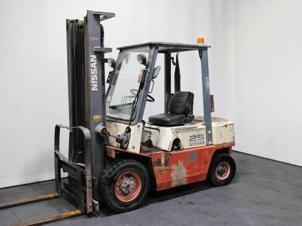 Nissan CPH 02 A 25 U