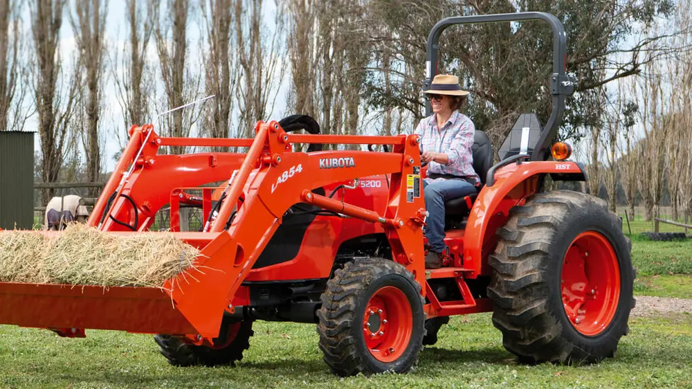 Kubota MX5200