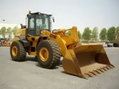 Case 821 E thumbnail 2