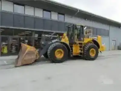 John Deere Construction 824 J