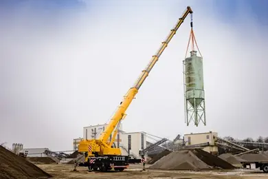 Liebherr LTM 1090-4.2 thumbnail 12
