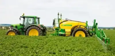 John Deere 740