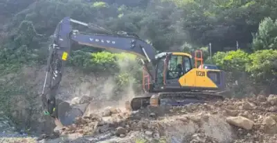 Volvo EC230F LR thumbnail 4