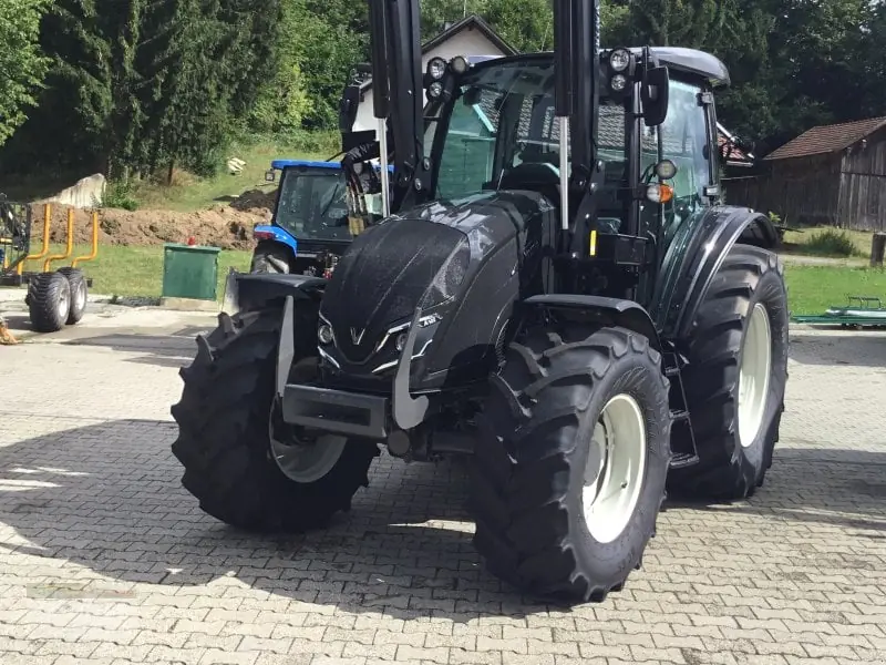 Valtra A105MH