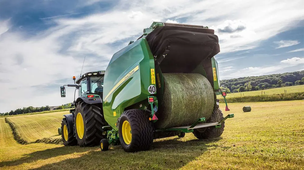 John Deere V461R