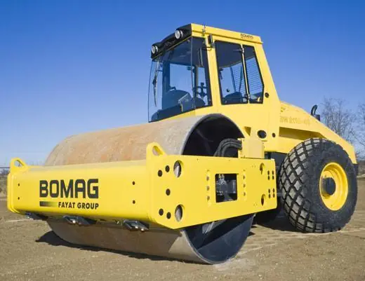 Bomag BW 211 D-40