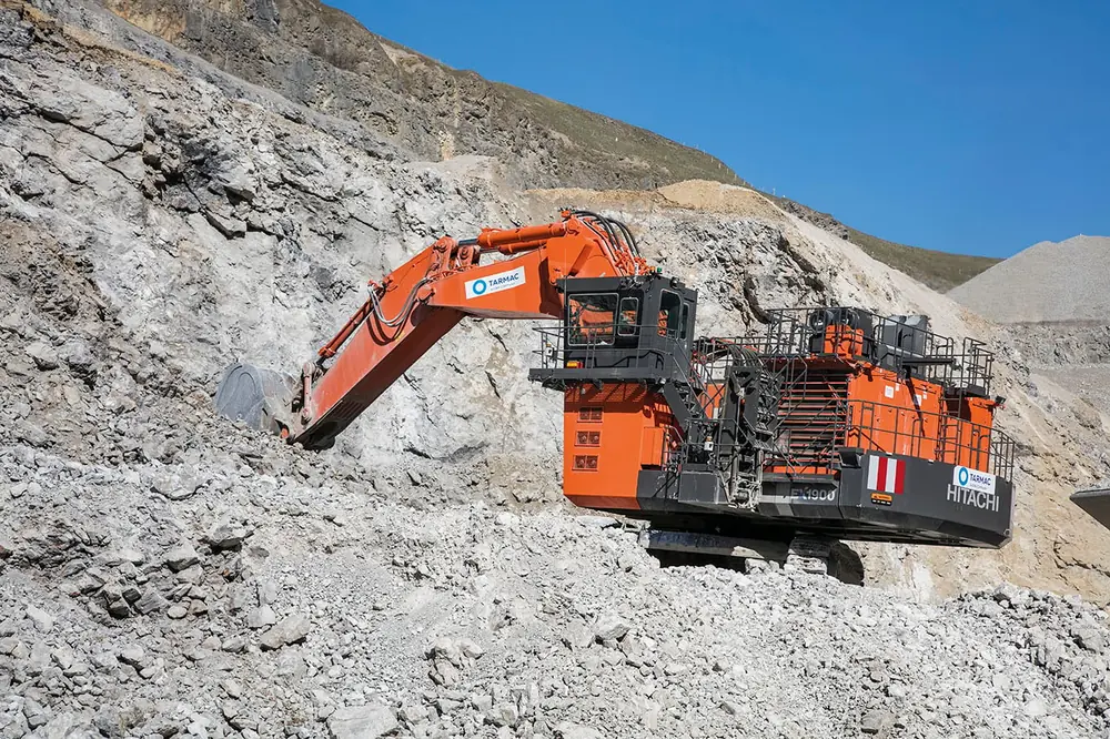 Hitachi EX 1900-6 thumbnail 2