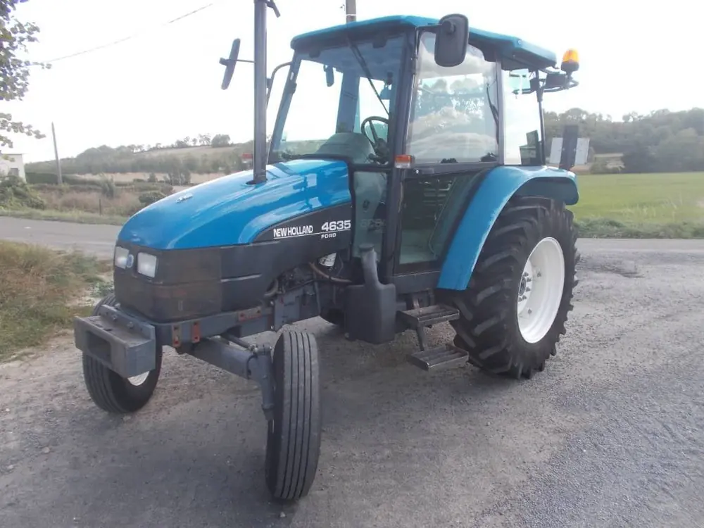 New Holland 4635
