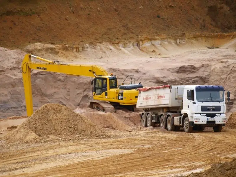 Komatsu PC240HRD-8 thumbnail 2