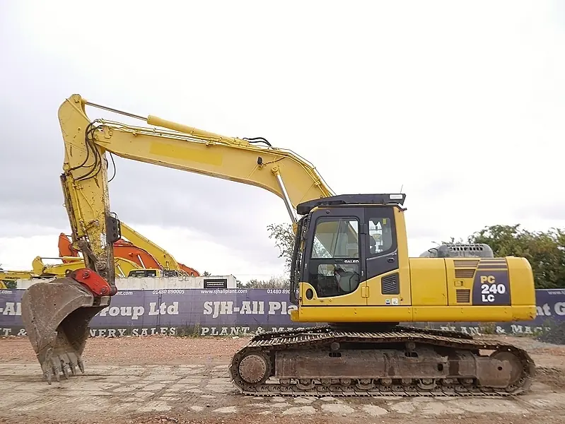 Komatsu PC240LCD-8