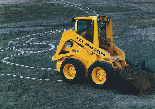 John Deere Construction 570