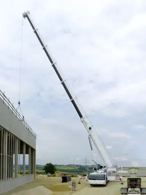 Liebherr LTM 1300-6.2 thumbnail 9