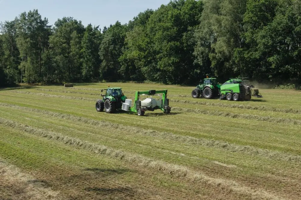 DEUTZ-FAHR WM 4044