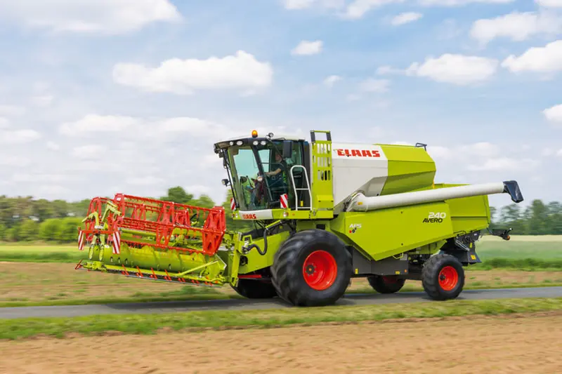 Claas Avero 240 thumbnail 3
