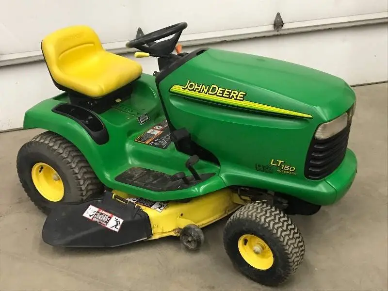John Deere LT150