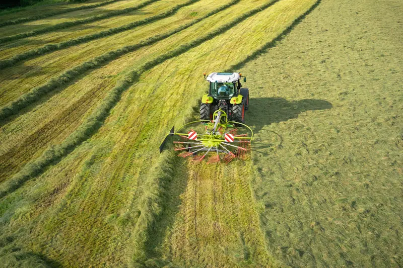 Claas Liner 320