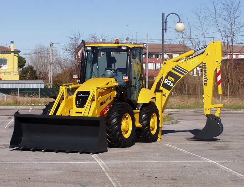 Komatsu WB93S-5 thumbnail 4