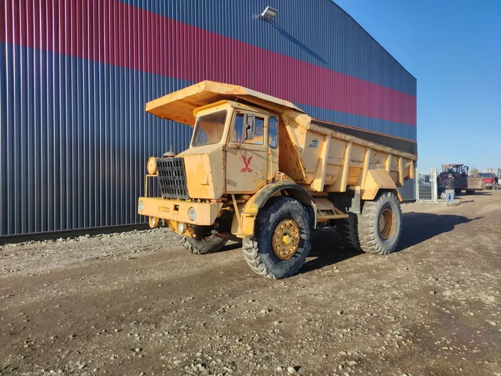 Volvo 425 B