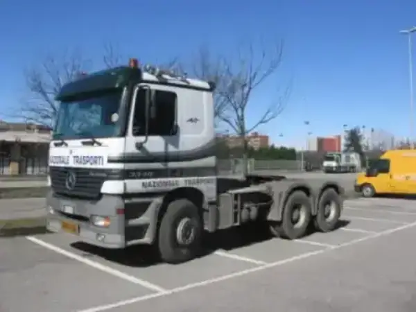 Mercedes-Benz Actros 3348 AK 6x6 thumbnail 2