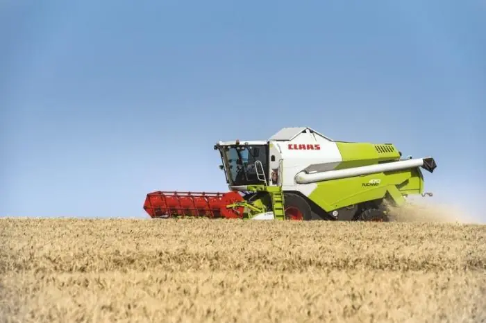 Claas Tucano 330