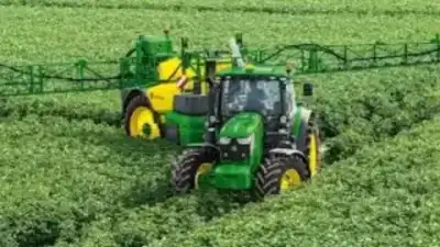 John Deere M944i