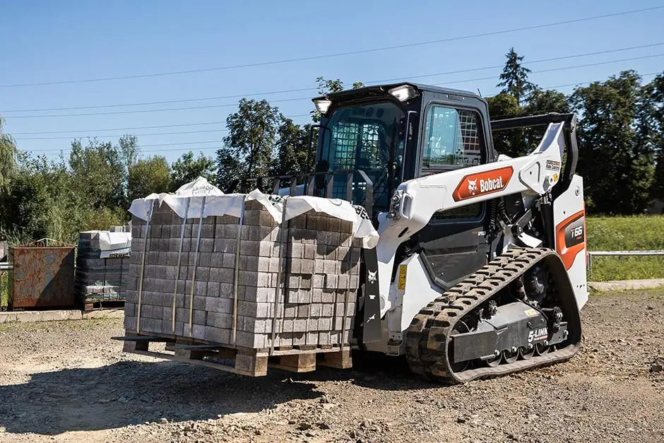 Bobcat T66 thumbnail 3
