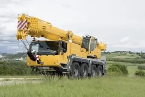 Liebherr LTM 1070-4.2 thumbnail 14