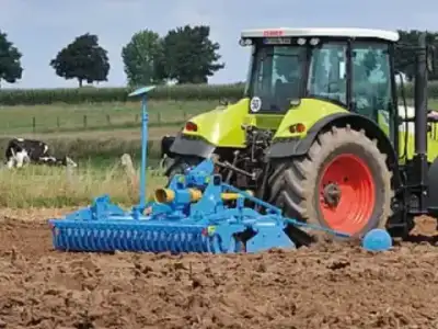 Lemken Zirkon 8/400 SG thumbnail 3