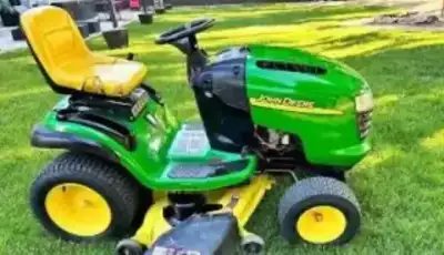 John Deere L130