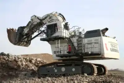Liebherr R 9200
