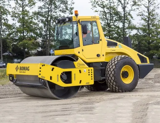 Bomag BW 213 DH-4i