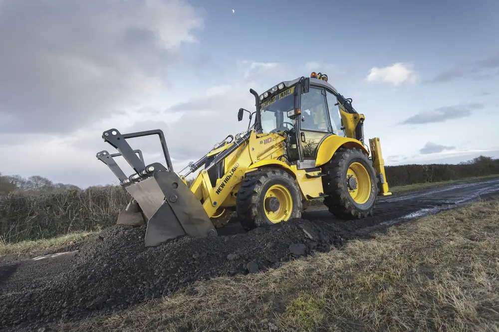 New Holland B110C TC thumbnail 14