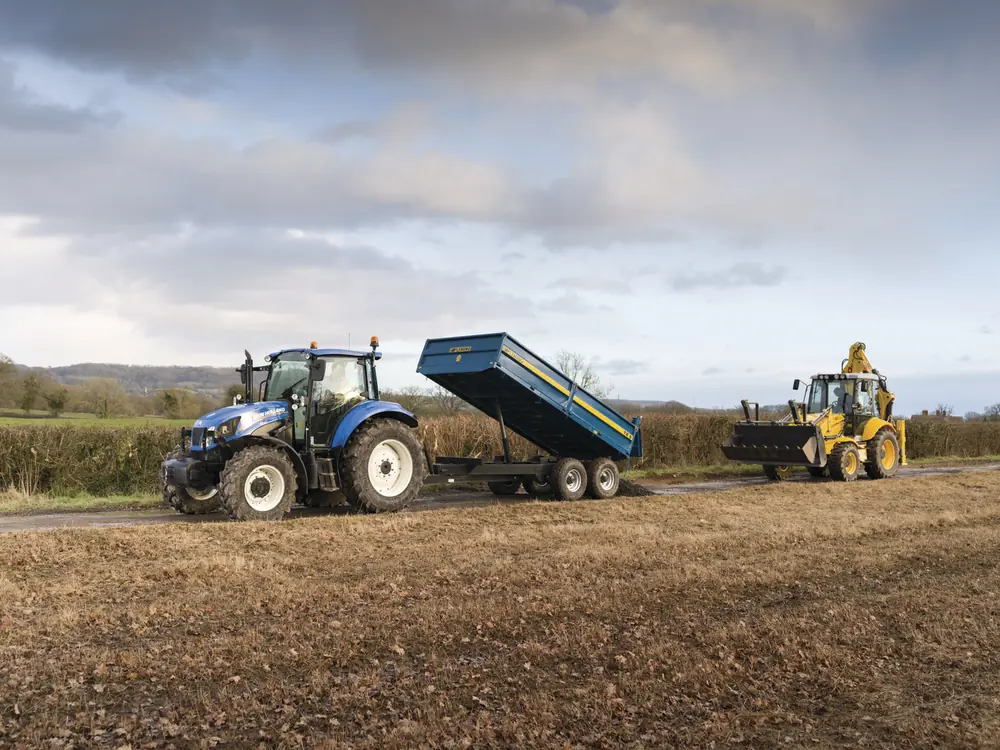 New Holland B110C TC thumbnail 4