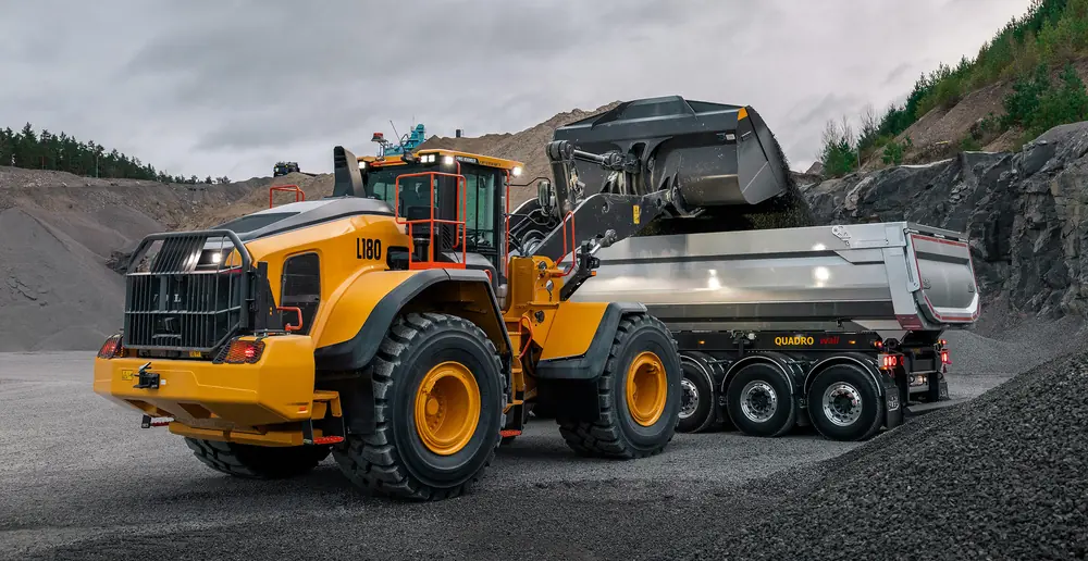 Volvo L180 thumbnail 4