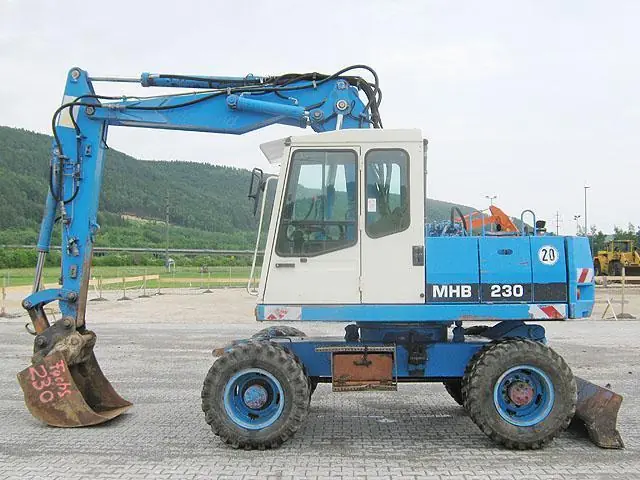 Fuchs MHB 230 C