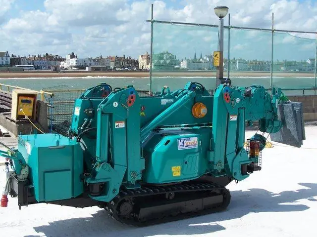 Maeda MC 285 CRM *