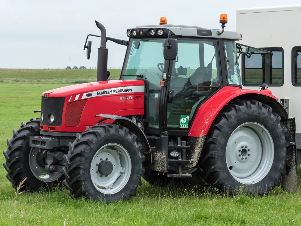 Massey Ferguson MF 6470