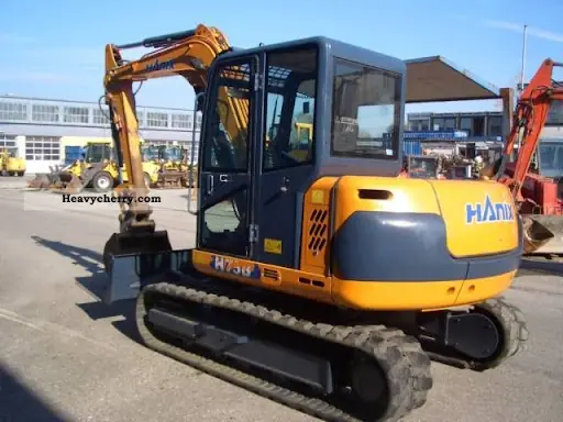 Hanix H 75 B