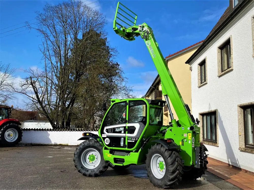 Merlo TF 42.7 CS-145-CVTRONIC
