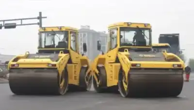 Bomag BW 203 ADO-4 thumbnail 4