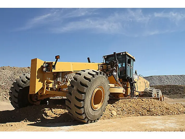Caterpillar 24M