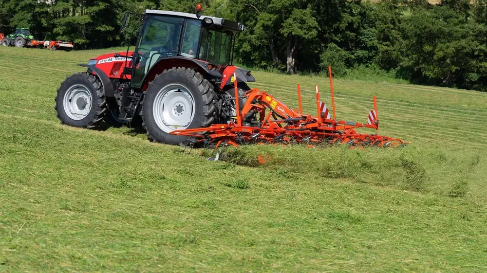 Kuhn GF 8703