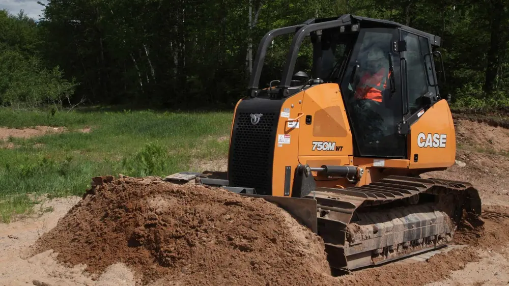 Case 750M thumbnail 2